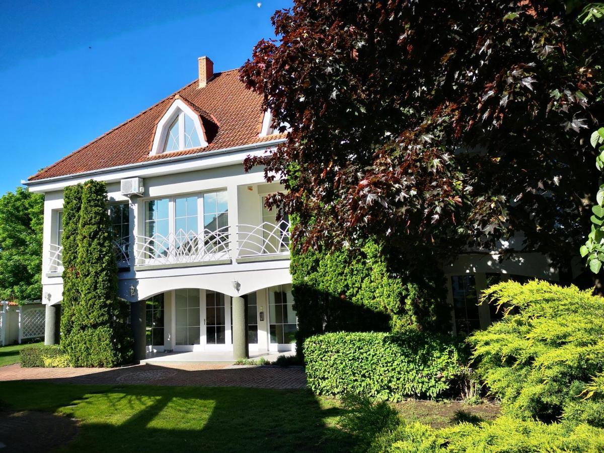 Gyorfi Apartmanhaz Zamárdi Exterior foto